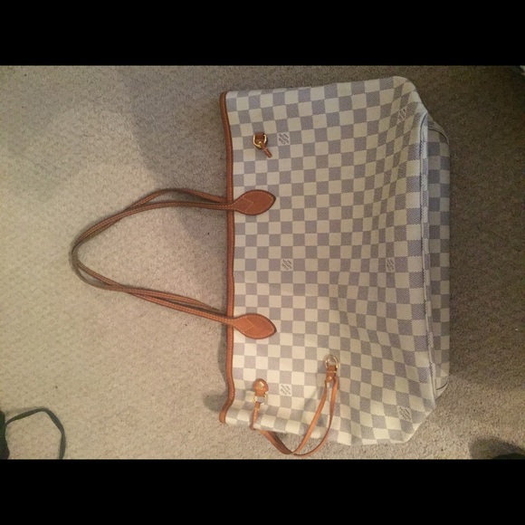 Louis Vuitton large bag - Picture 5 of 6